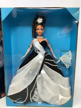 16705 Barbie Collectors Club Midnight Waltz Brunette