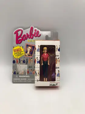 704-0 Barbie Picnic Keychain