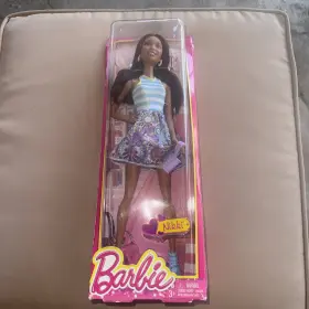Bgy20 Barbie Fashionista Nikki Doll 2013