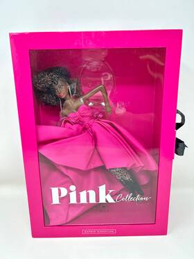 Barbie Hbx96 Signature Pink Collection Deluxe Os