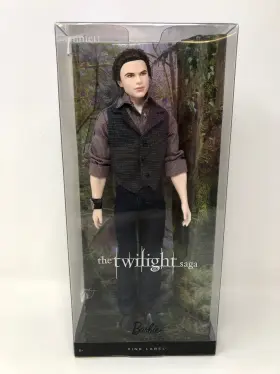 Y5910 Barbie Pop Culture Twilight Emmett Ken 2012 Doll