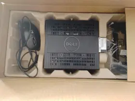 Cn-0md5dt Dell Md5dt Lot Of 2 Wyse With Accessories Read