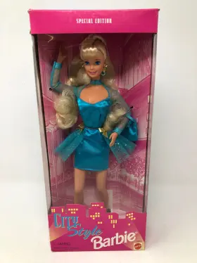 15612 Specialeditioncitystylebarbiedoll Barbie City Style 1995