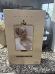 2002 Hooray For Hollywood Sweet Romance Barbie Doll Special Edition - Nib New. Price: $30.00.