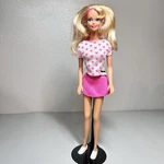 1995 Mattel Pretty Hearts Barbie Doll #14473 Blonde Very Good Pink Used. Price: $11.50.
