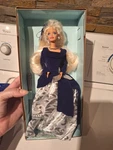 Vintage New Box Winter Velvet Barbie Avon First Series Special Edition 1995. Price: $5.49.