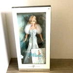Vintage Silver Label Dream Of Winter Barbie Doll Mattel 2005 Used. Price: $50.00.